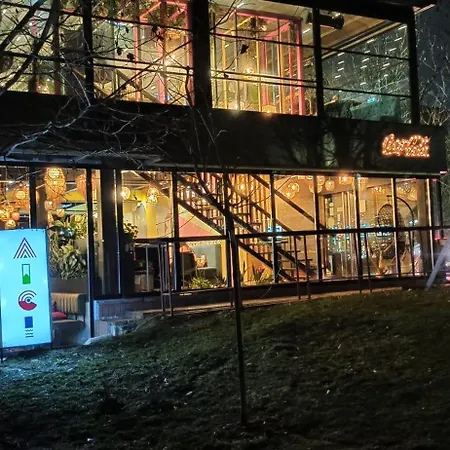 Comfortable Square Daire Bükreş