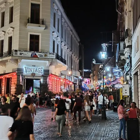 Comfortable Square 아파트