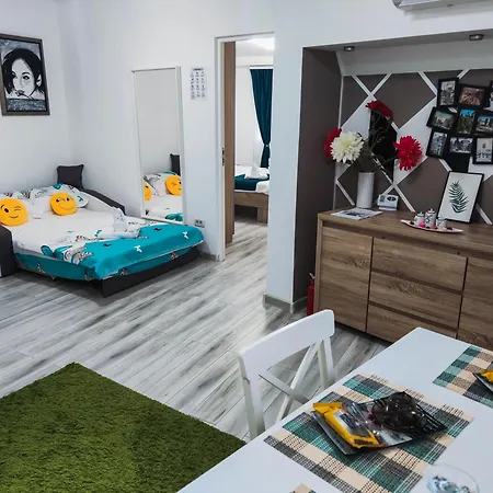 Comfortable Square Bucarest