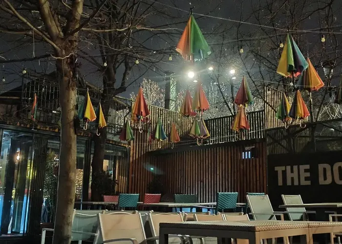 Comfortable Square Appartement *