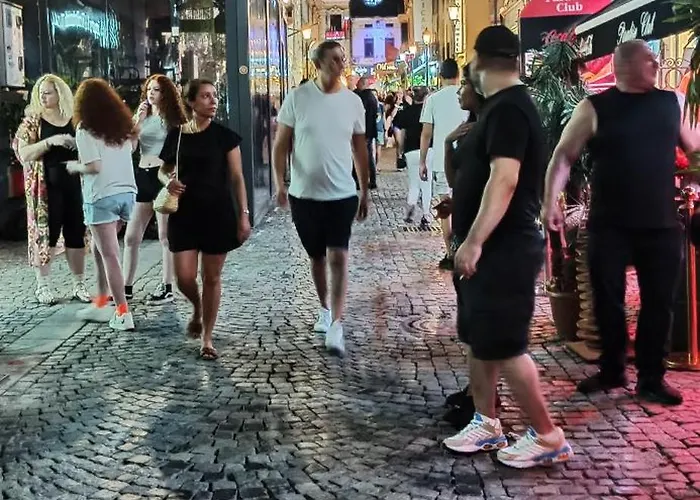 Comfortable Square *