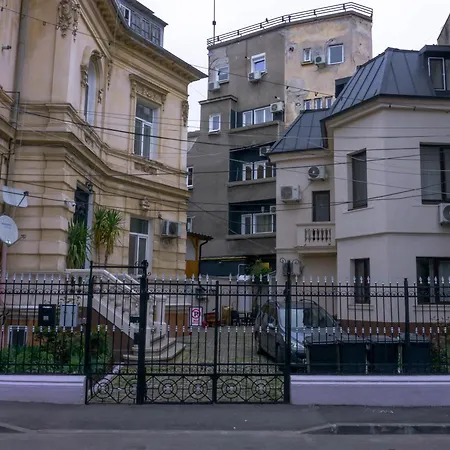 Comfortable Square *