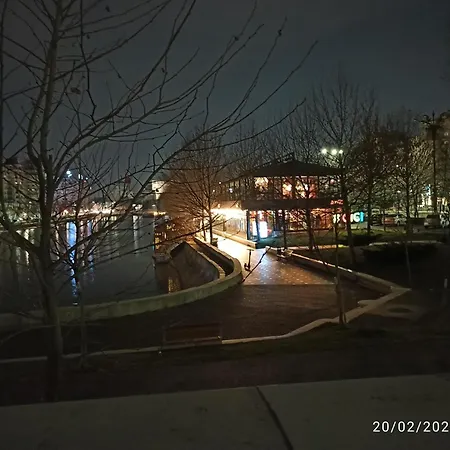 דירה Comfortable Square