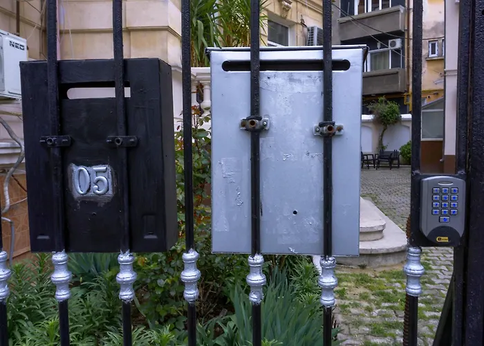 Comfortable Square Apartman